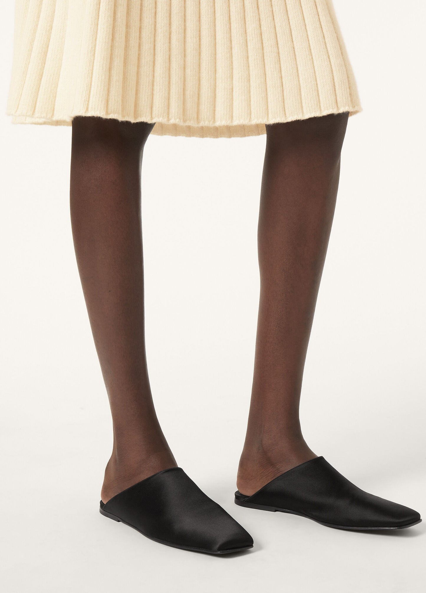 Alba Flat Mule Viscose, Silk