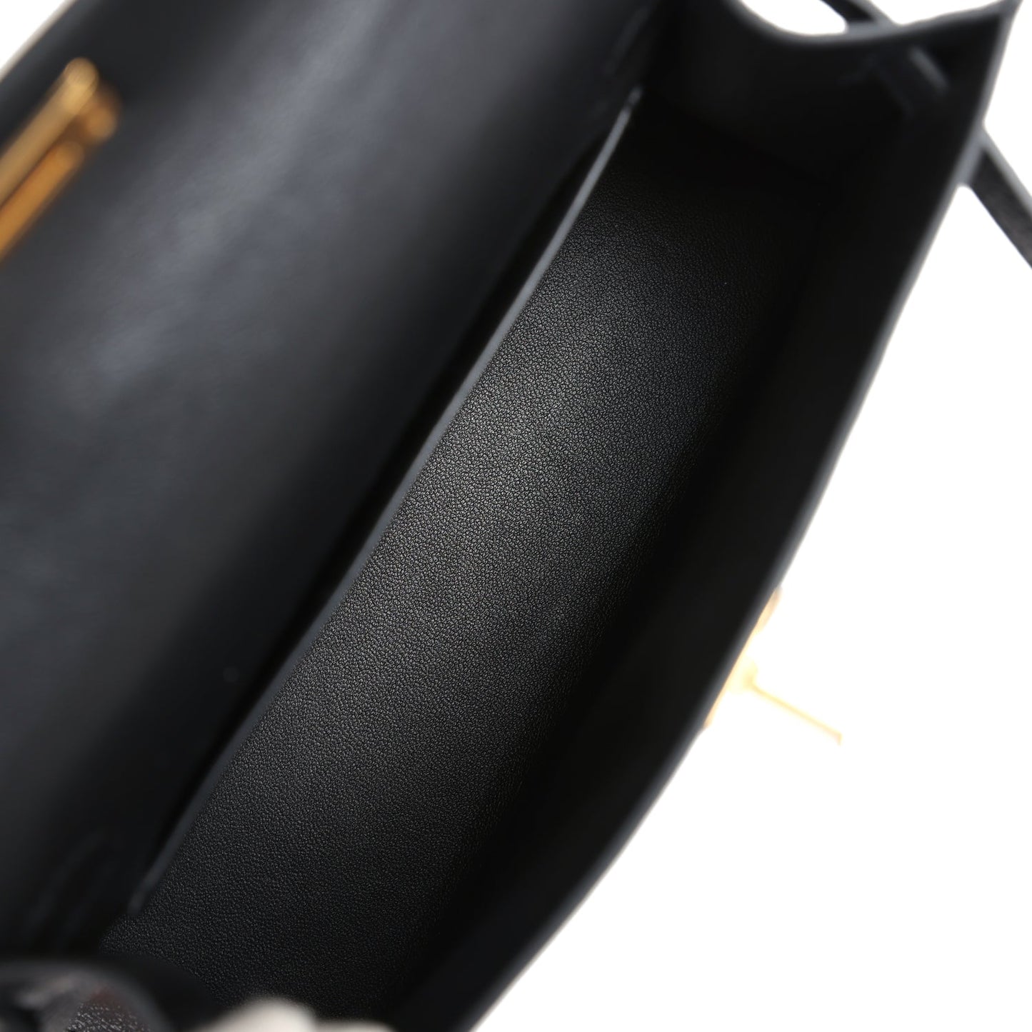 Kelly Sellier 20 Black Epsom Gold Hardware