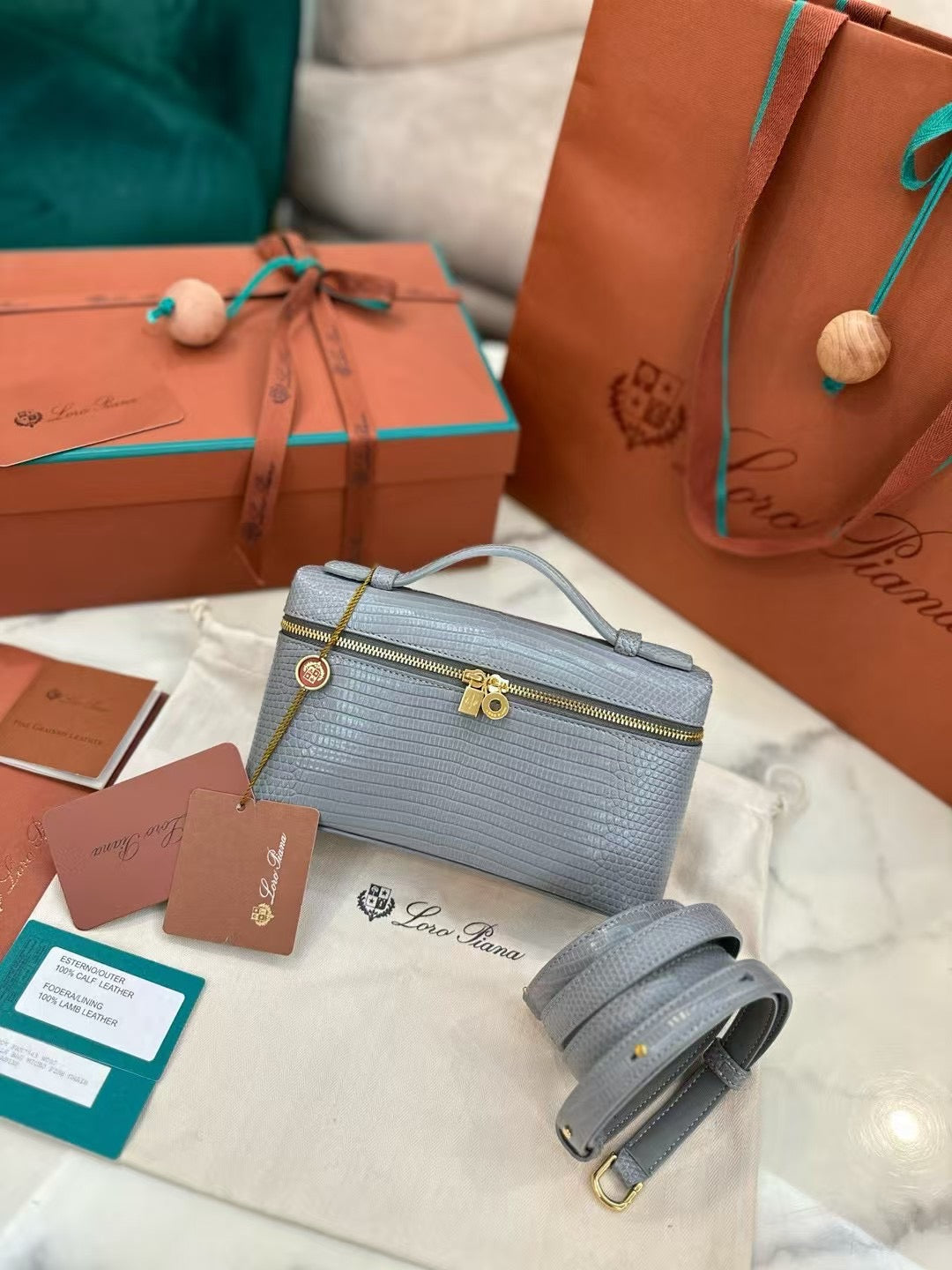 Elegant Zip-Top Textured Crossbody