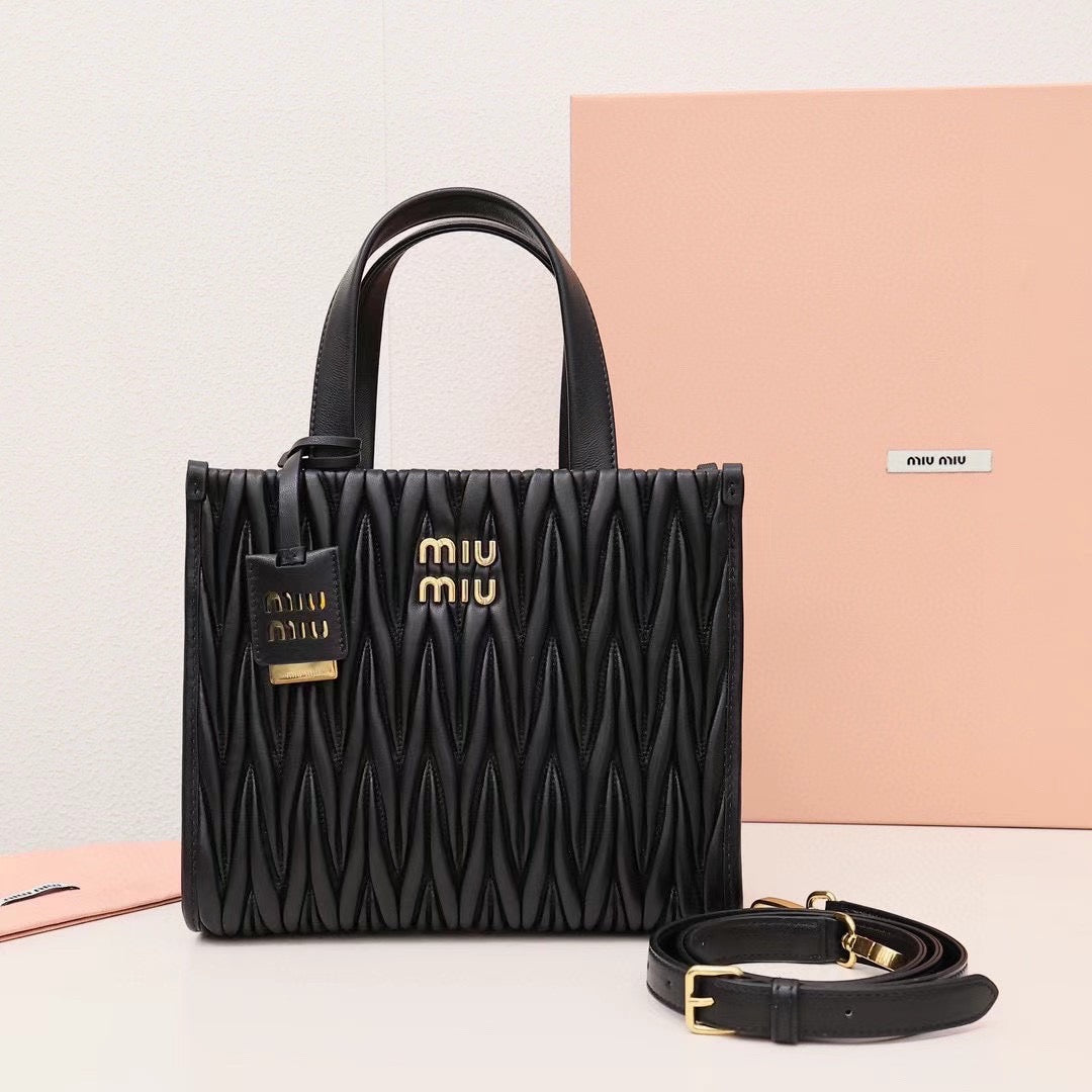 Textured Bag with Detachable Strap