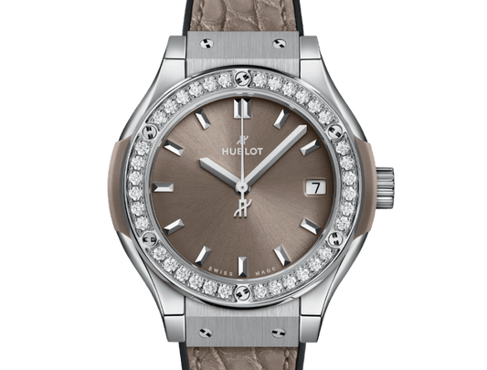 Classic Fusion Titanium Taupe Diamonds 33 mm