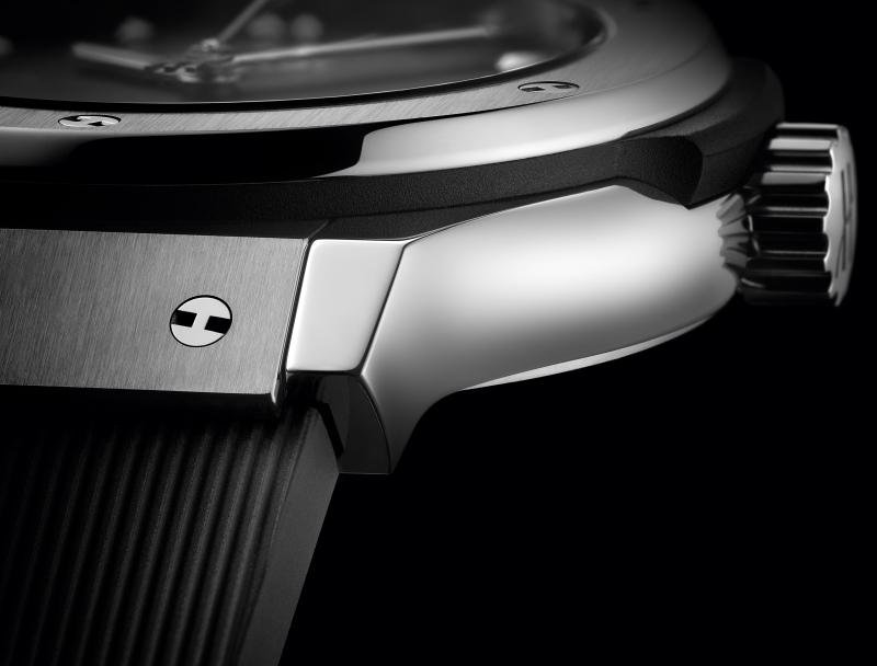 Classic Fusion Titanium Black Sunray Dial Rubber Strap Watch