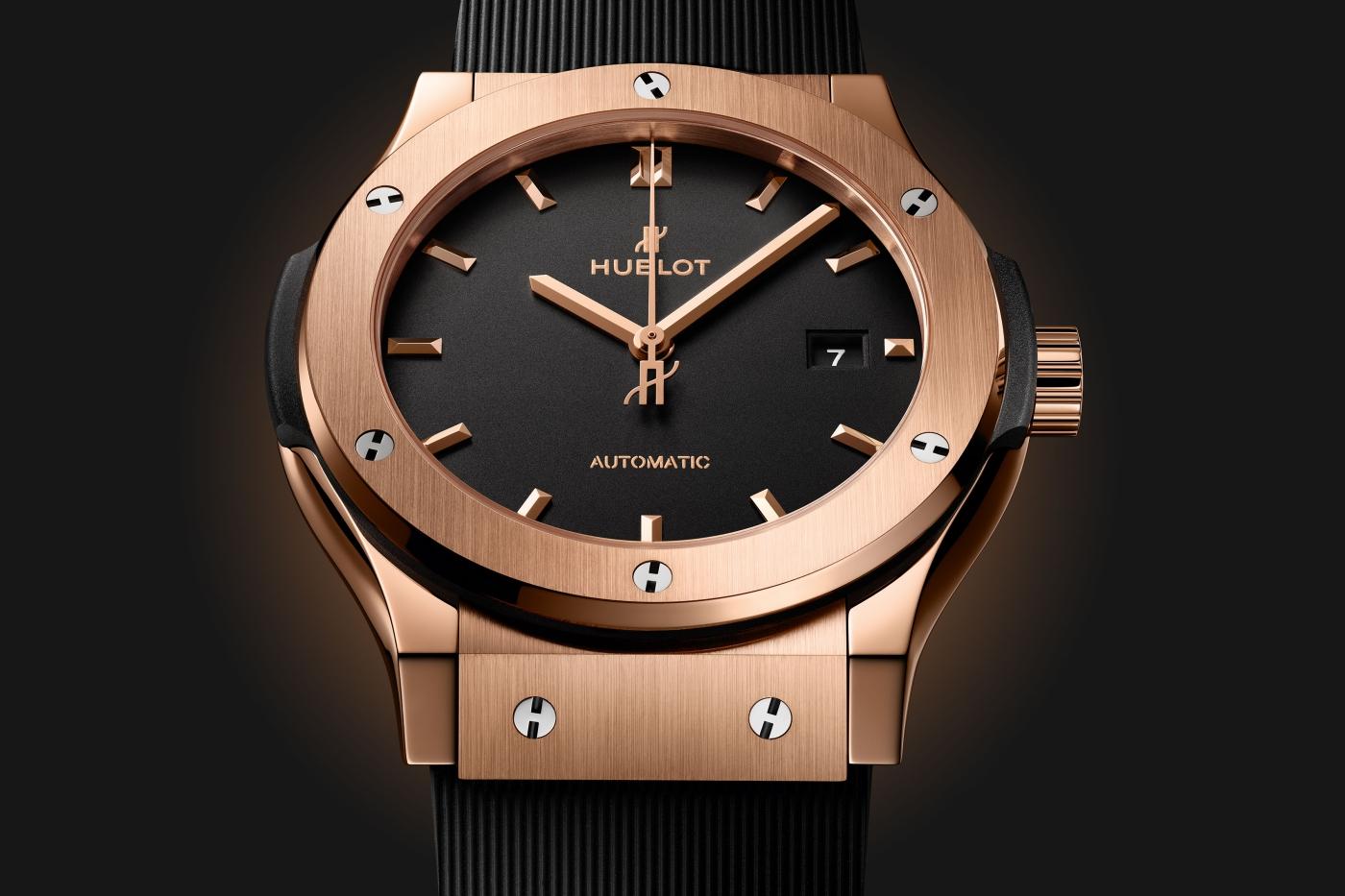 Classic Fusion 42 mm King Gold Matte Black Dial Rubber Strap Watch