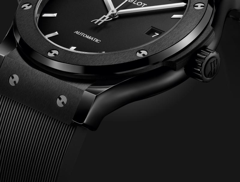 Classic Fusion Black Magic 42 mm Ceramic Rubber Strap Watch