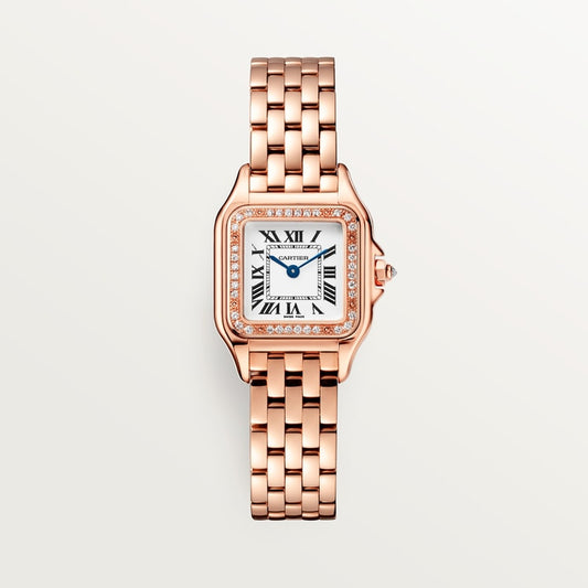 ساعة Panthère de Cartier، مقاس صغير 22 مم × 30 مم، مصنوعة من الذهب الوردي، إطار مرصع بالألماس، تاج مرصع بالألماس، ميناء فضي، سوار من الذهب الوردي، حركة كوارتز.