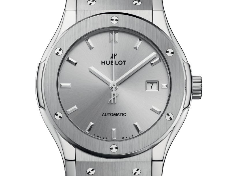 Classic Fusion Essential Grey 42 mm Titanium Watch