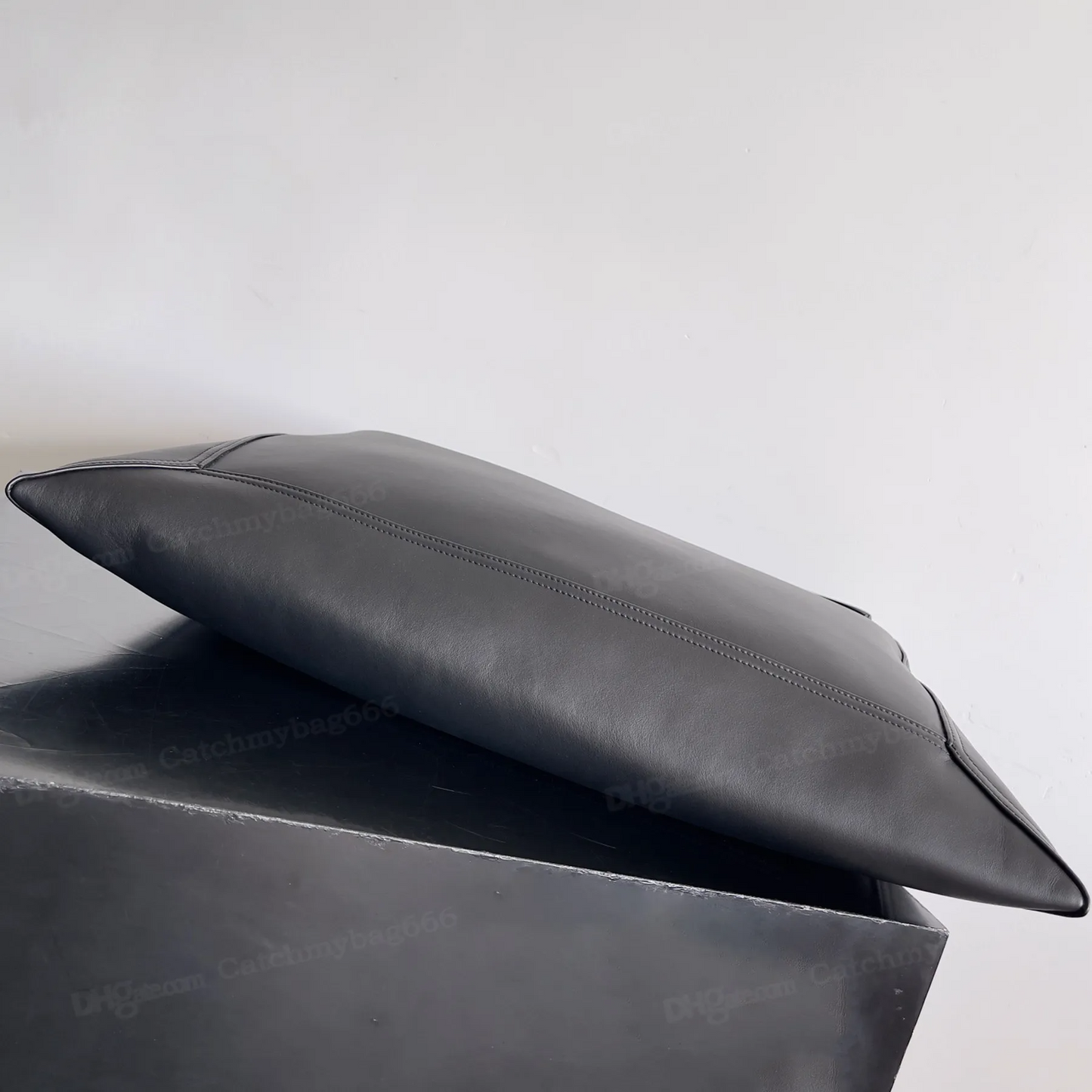 Bottega Veneta Small Hop