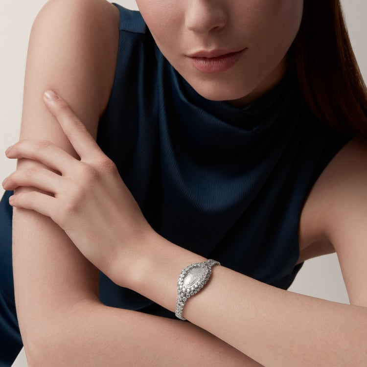 Baignoire Mini 24.8mm x 17.1mm White Gold Diamond Case Diamond Dial Diamond Bracelet Quartz Watch