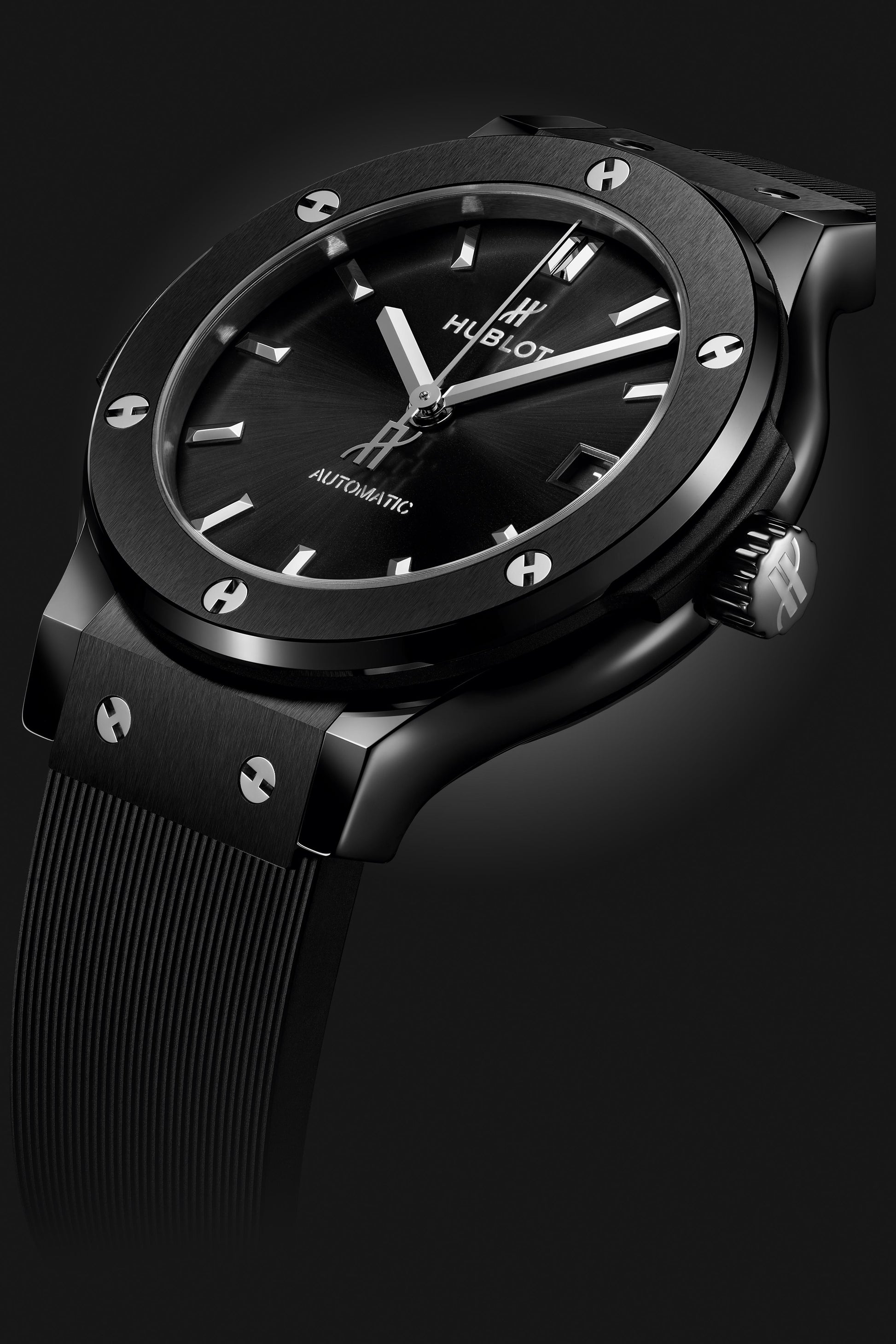 Classic Fusion Black Magic 38 mm Black Ceramic Rubber Strap Watch
