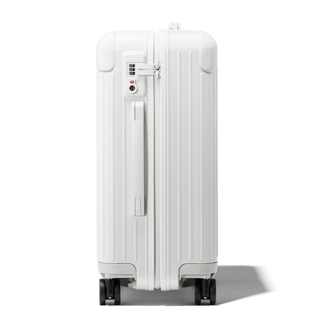 RIMOWA Essential