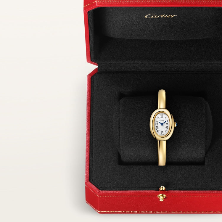 Baignoire Mini 24.6mm x 18.7mm Yellow Gold Beaded Crown Sapphire Cabochon Silvered Dial Yellow Gold Bracelet Quartz Watch