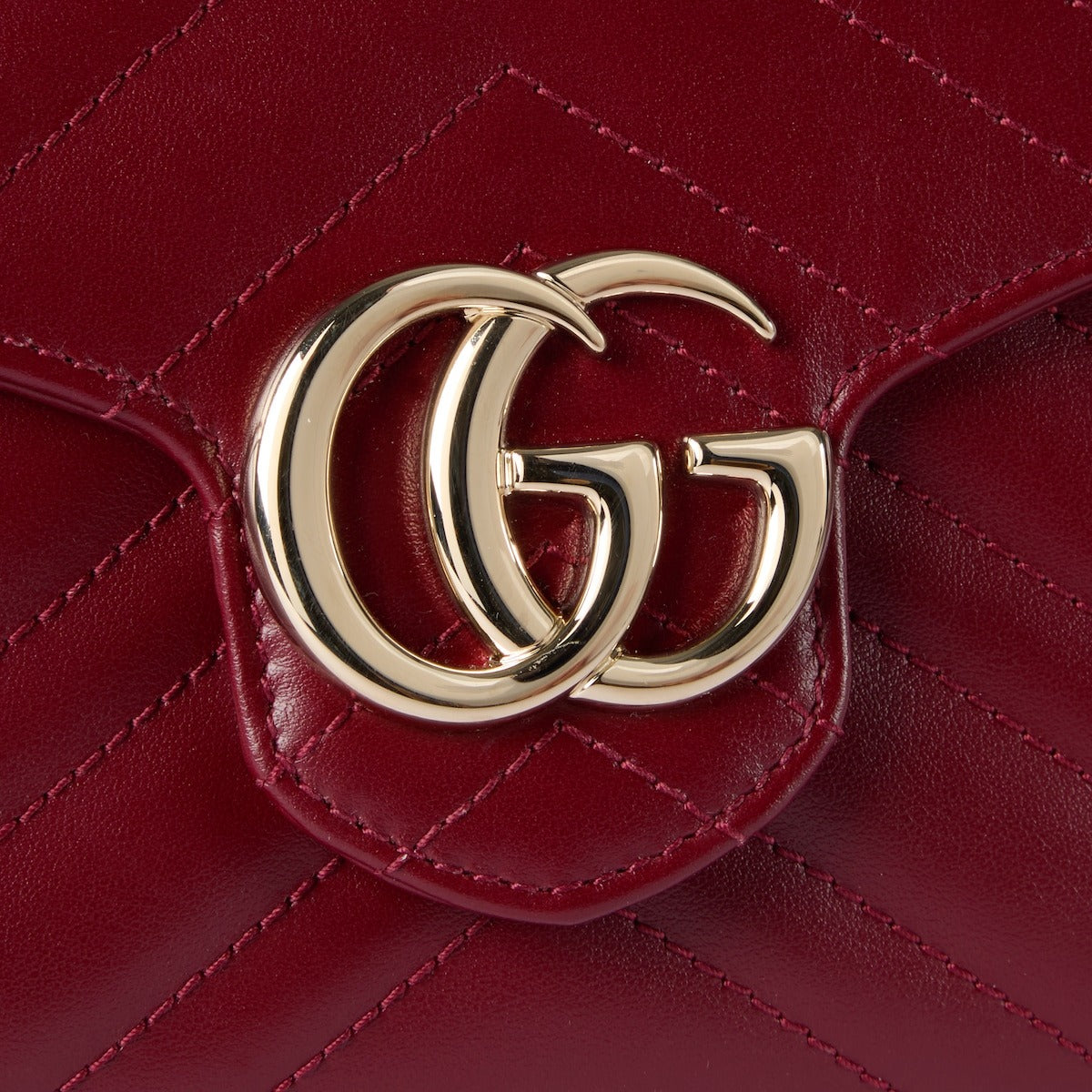GG Marmont wallet on chain