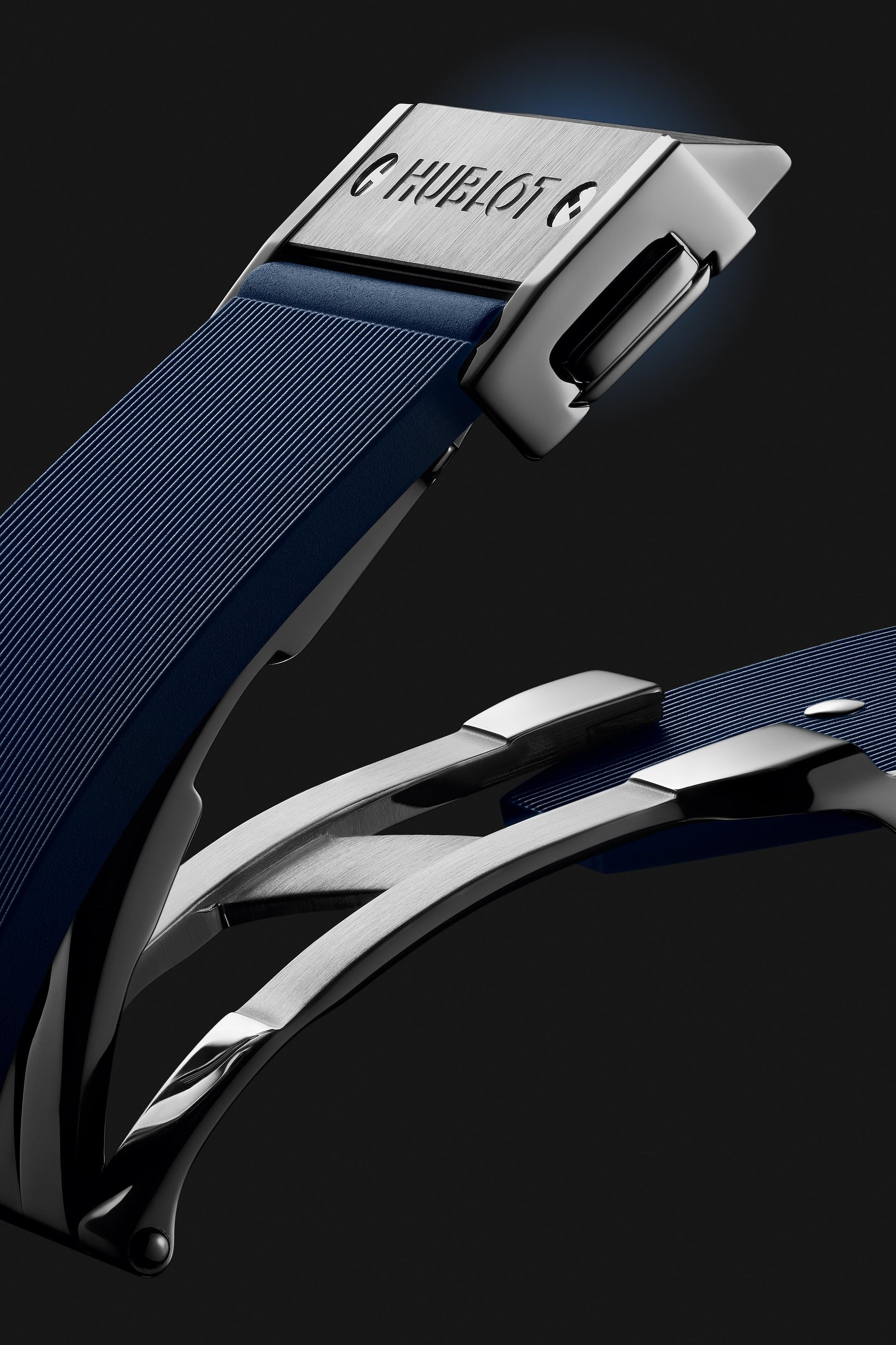 Classic Fusion Titanium Blue Watch