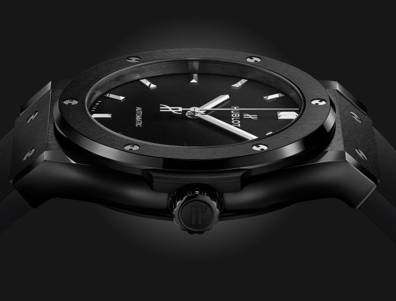 Classic Fusion Black Magic 42 mm Ceramic Rubber Strap Watch