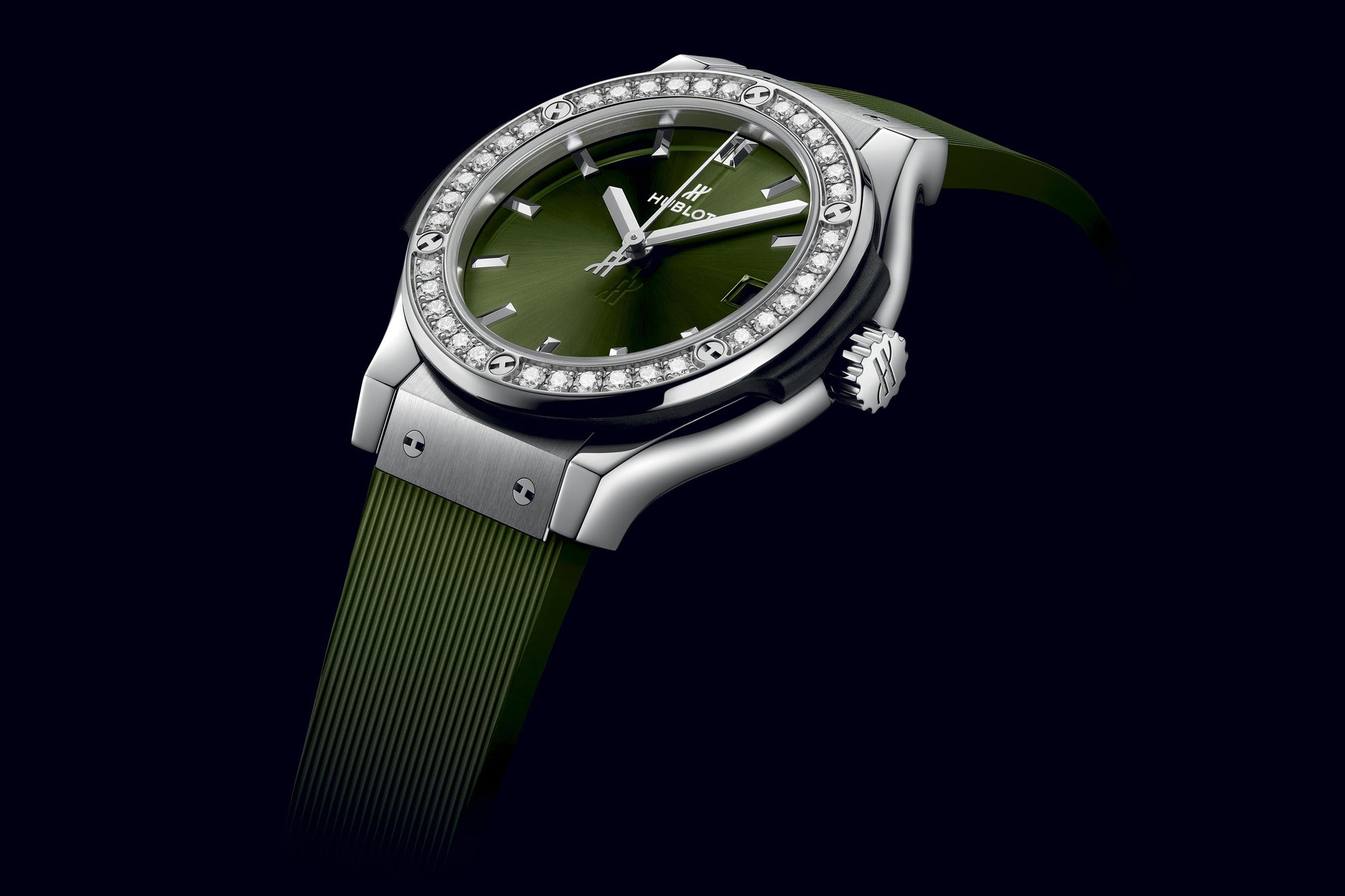 Classic Fusion Titanium Green Diamonds 33 mm