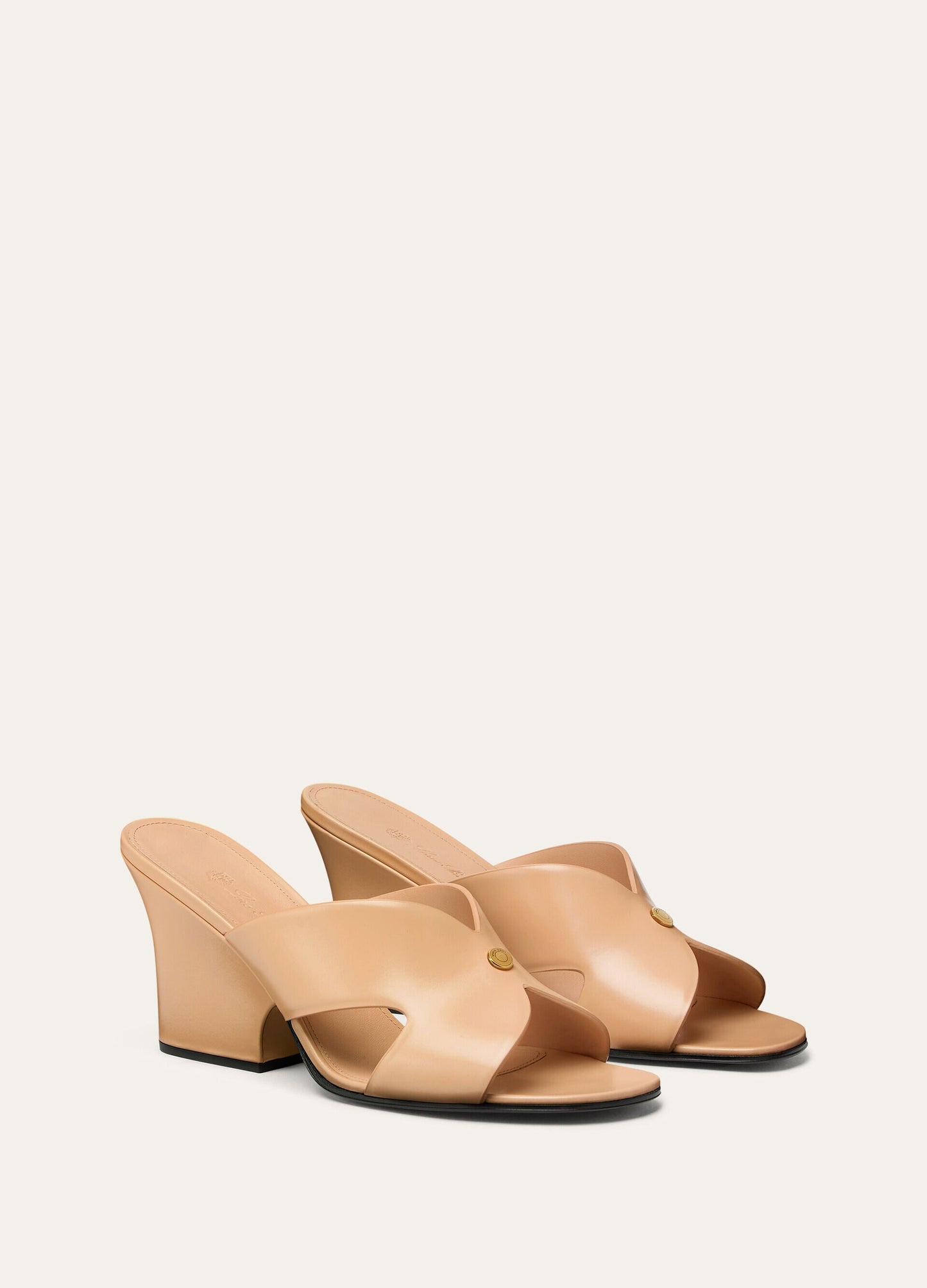 Vera Sandal  Calfskin