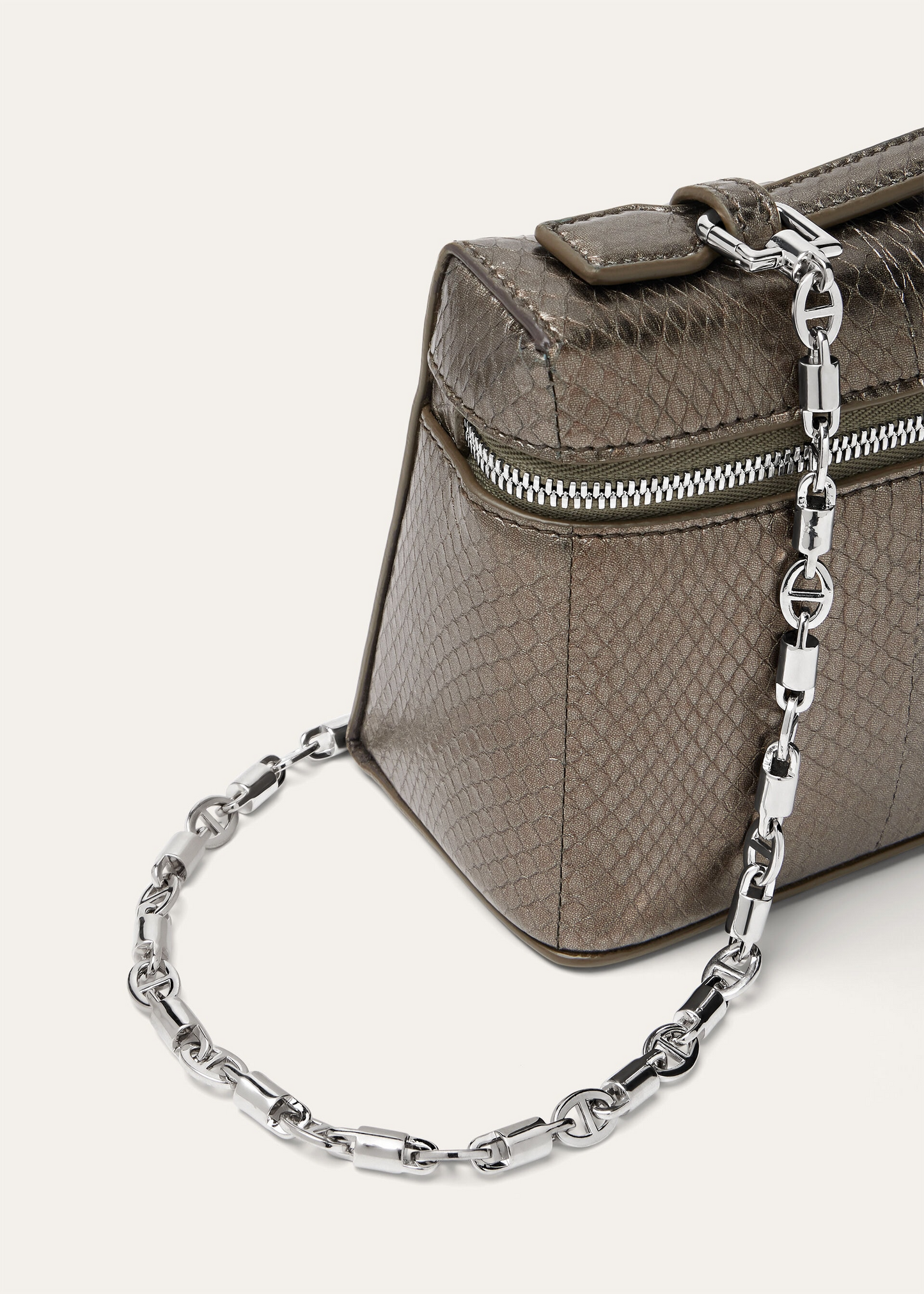 Extra Pocket  Lizard L19