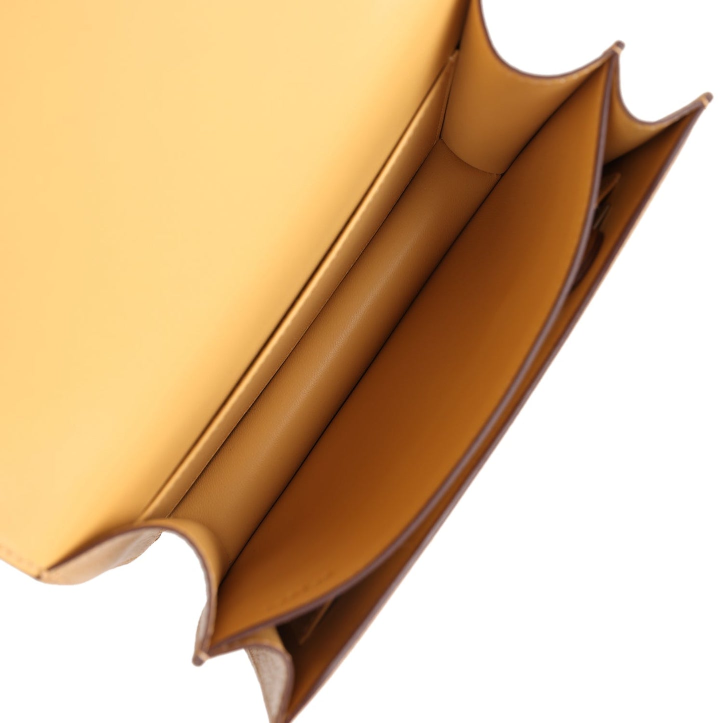 Constance 18 Dore Chevre Chamkilight Permabrass Hardware