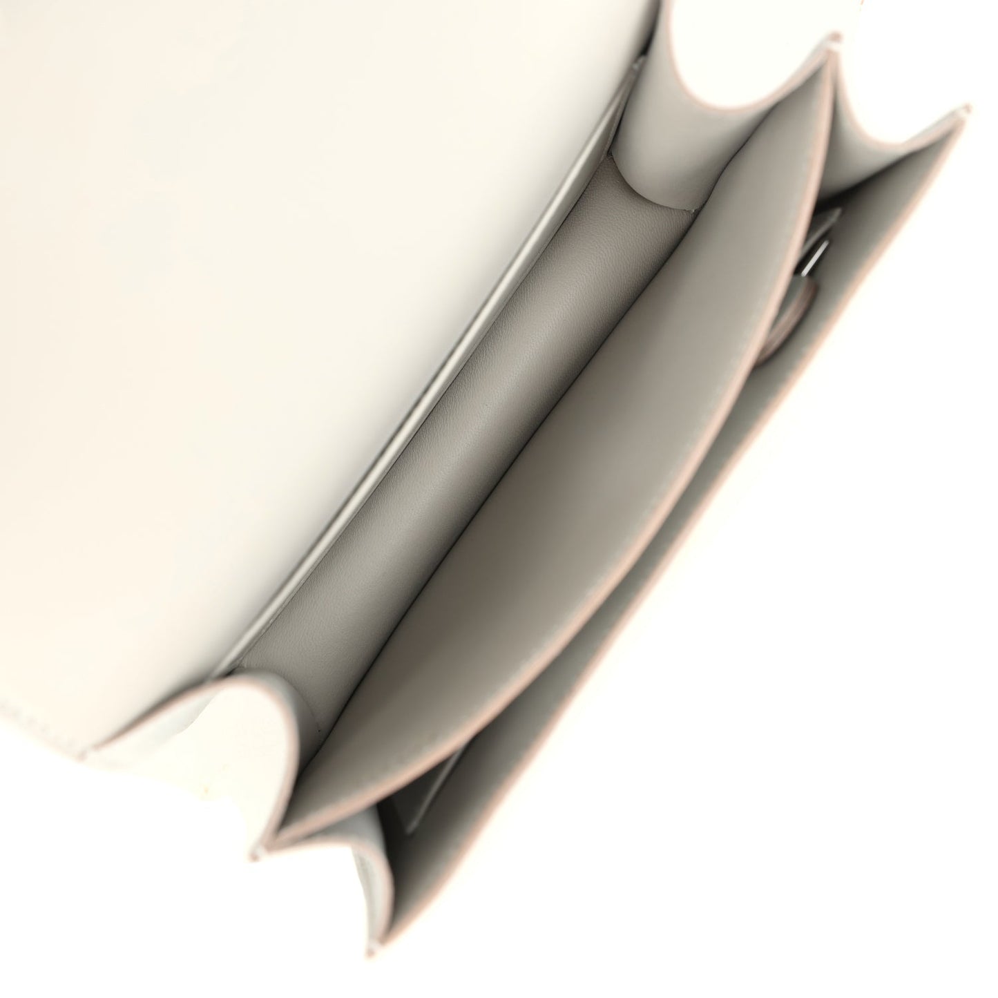 Constance 18 Gris Perle Chevre Mysore Gold Hardware