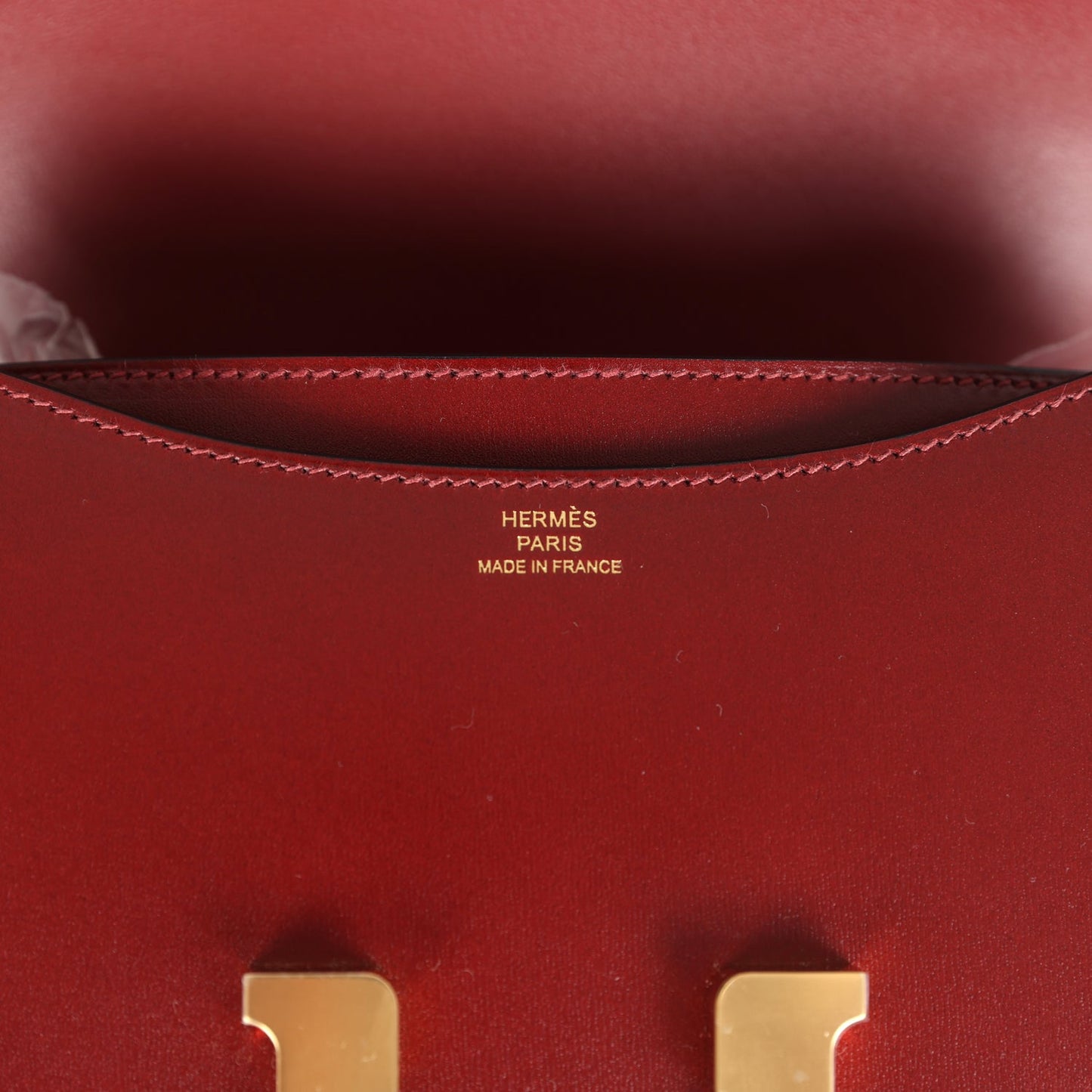 Constance 1-18 Rouge H Box Gold Hardware