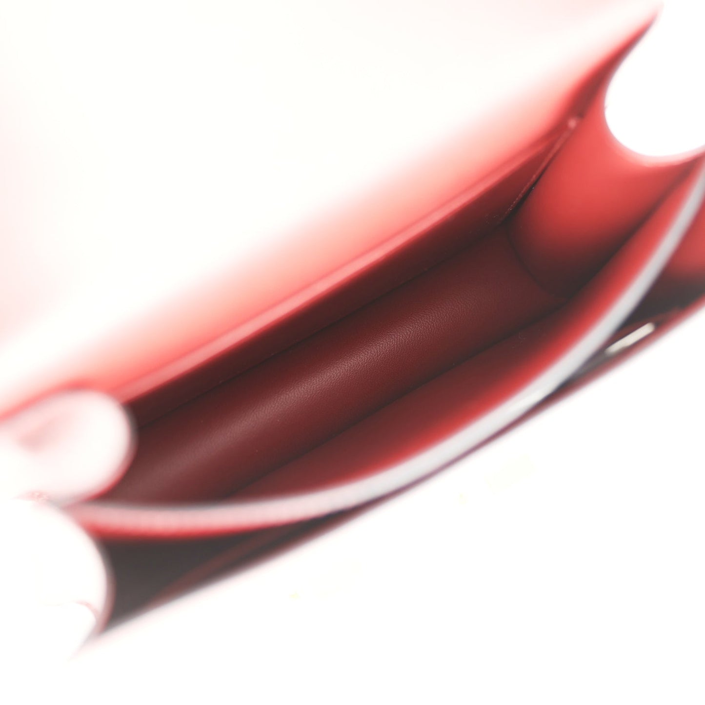 Constance 1-18 Rouge H Box Gold Hardware