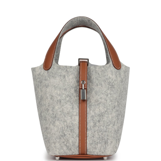 Picotin Lock 18 Gris Clair Feutre and Gold Swift Palladium Hardware