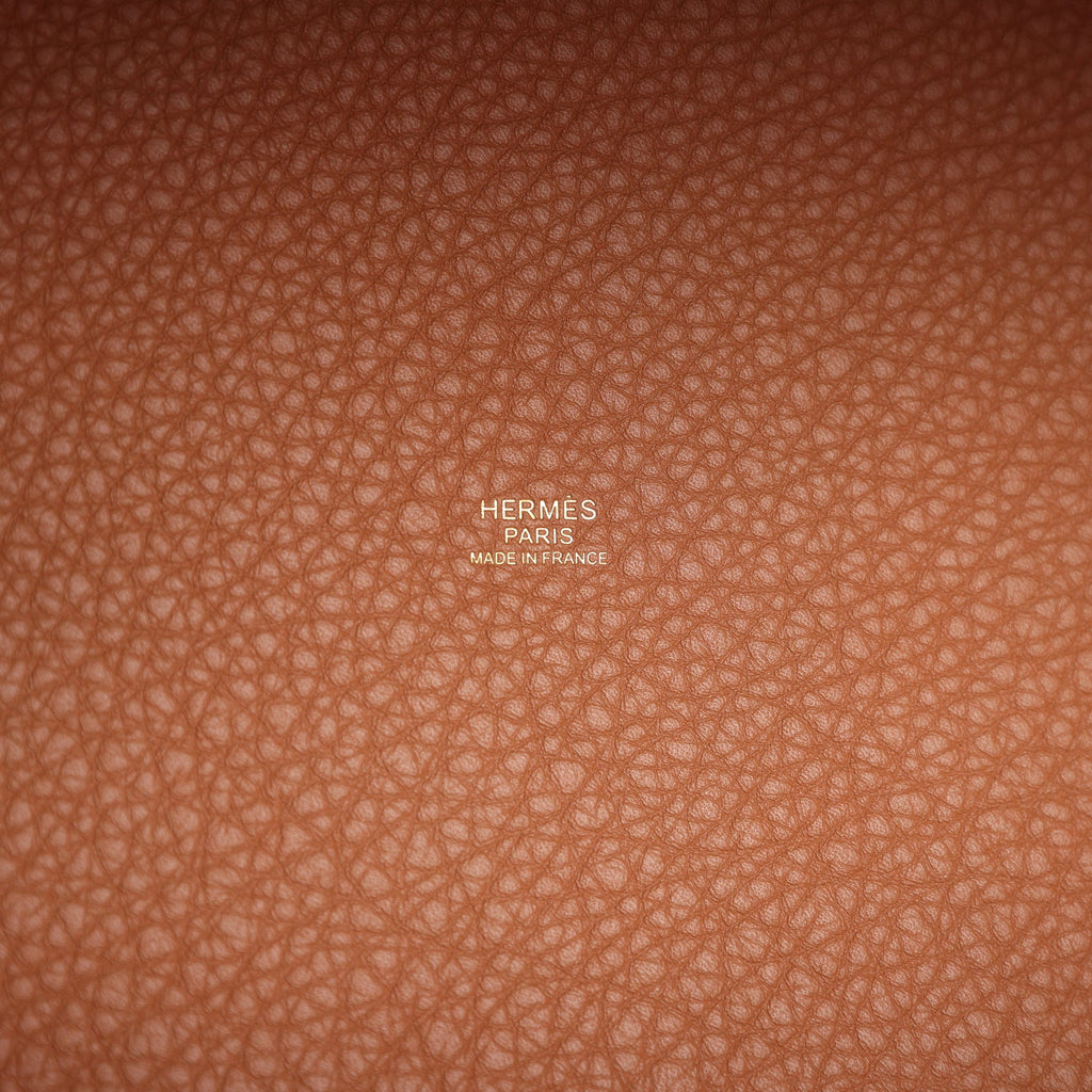 Picotin Lock 22 Gold Clemence Gold Hardware