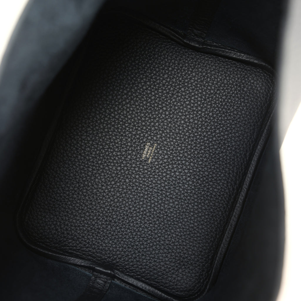 Picotin Lock 22 Black Clemence Gold Hardware