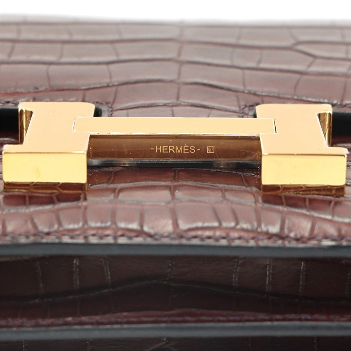 Hermès Constance 18 Crocodile leather Wine Red  color  / Gold  Hardware 01