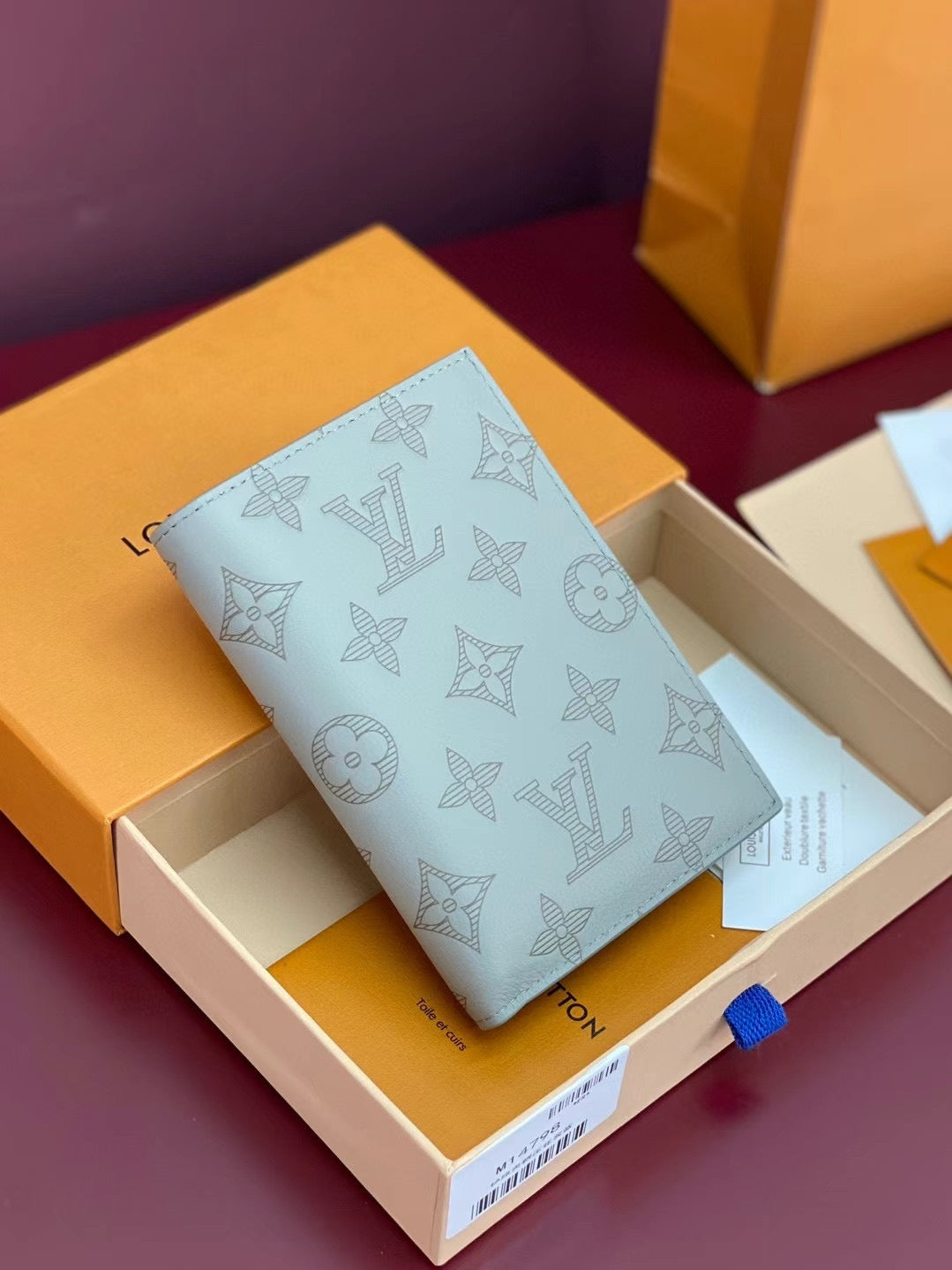 Classic Vertical Card Wallet