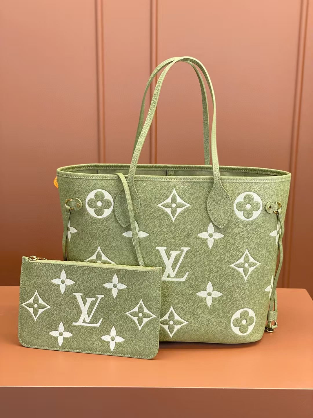 Neverfull MM Giant Monogram Green Leather Shoulder Bag