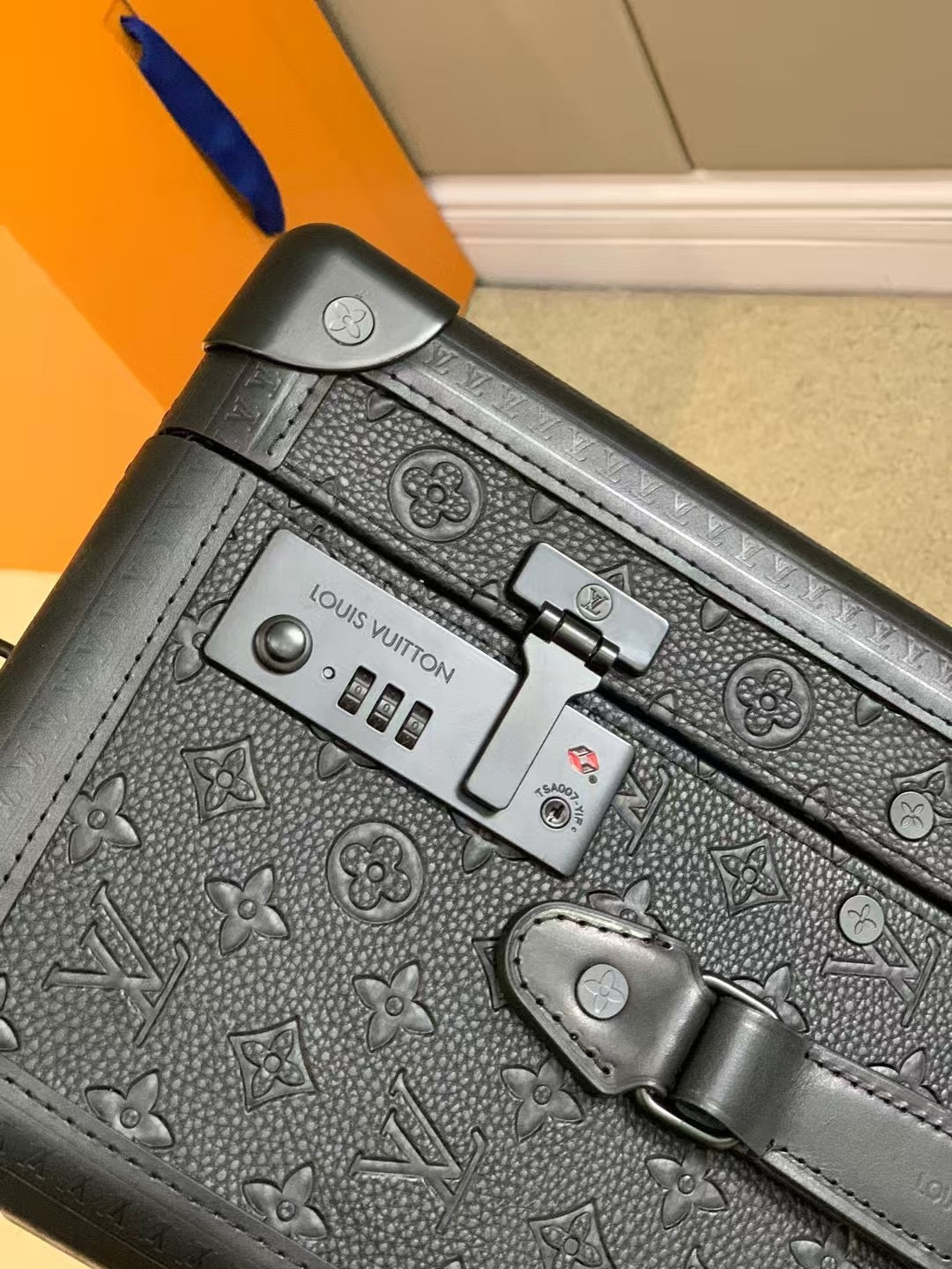 Luxury Hard-Shell Rolling Suitcase