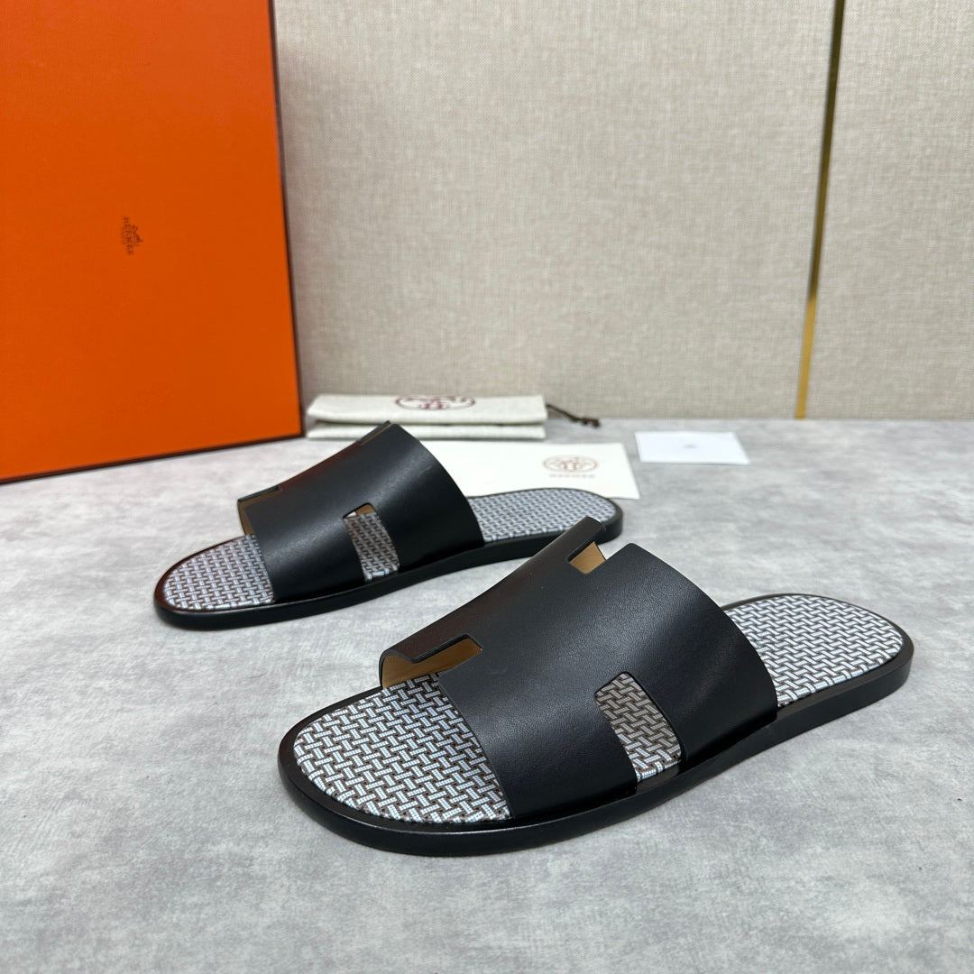 Black Printed Sandal