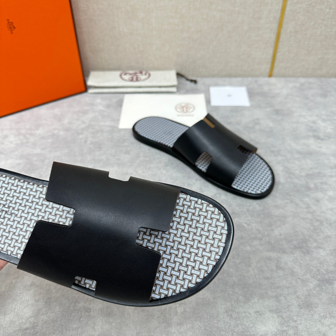 Black Printed Sandal