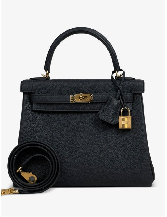 Kelly 28 Togo black gold hardware 01