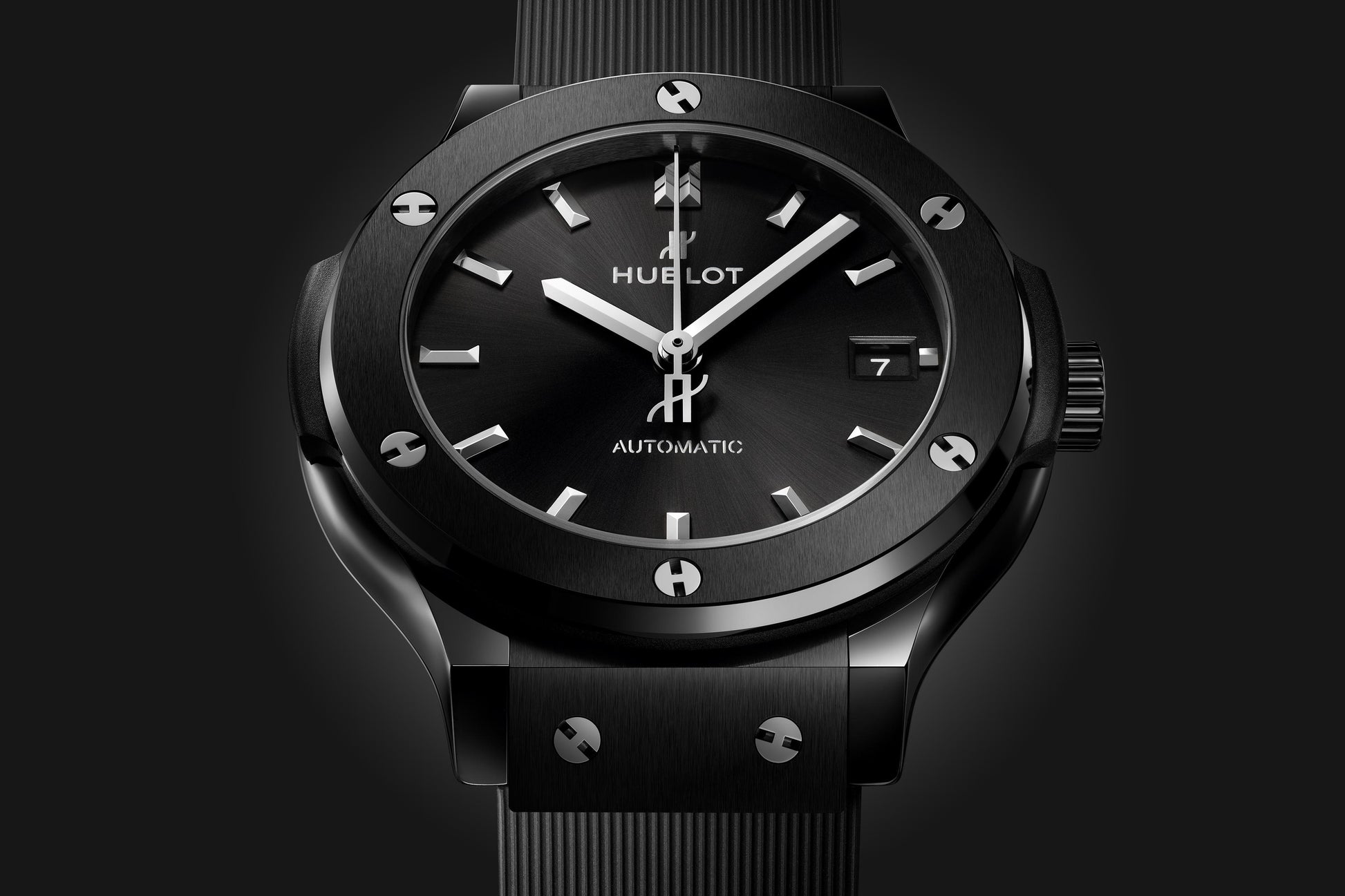 Classic Fusion Black Magic 38 mm Black Ceramic Rubber Strap Watch