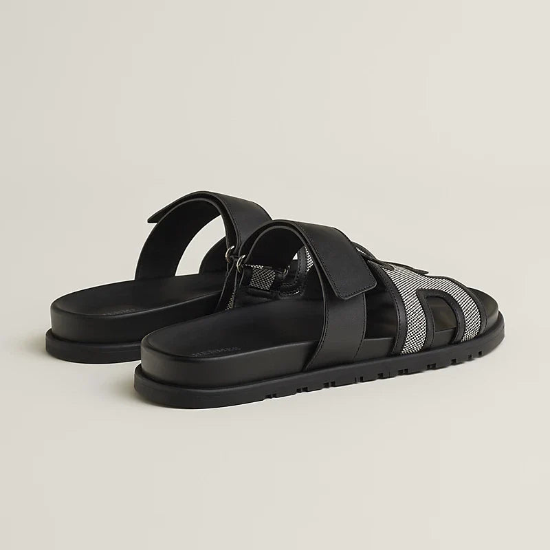 Prunoir/Noir Chypre sandal