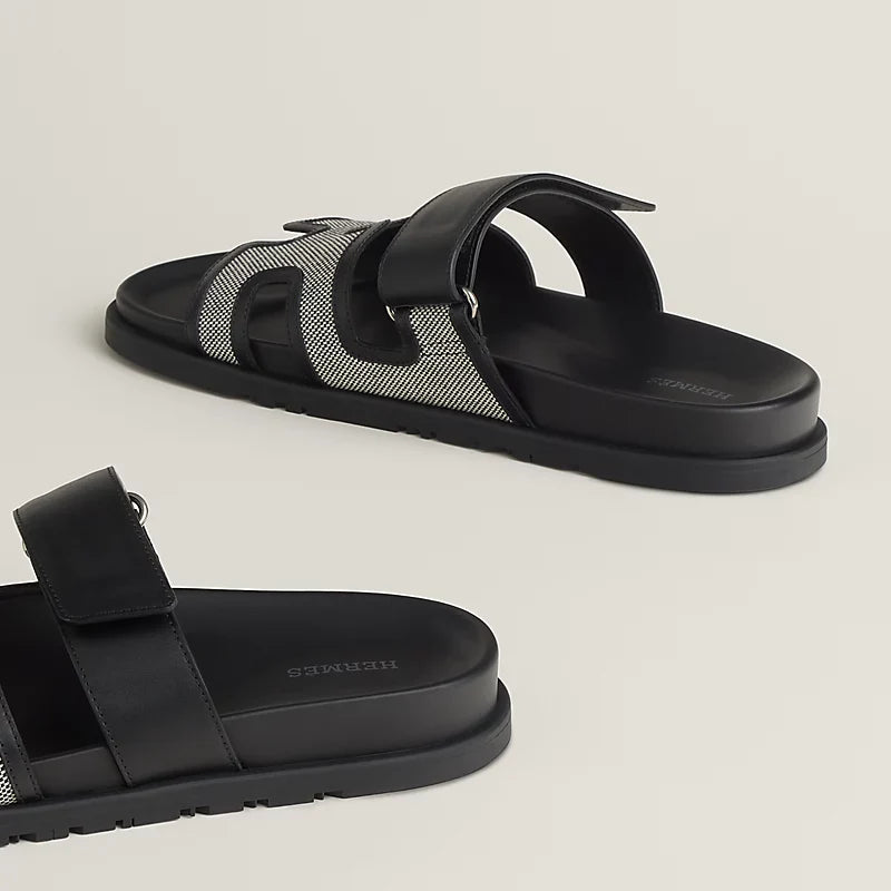 Prunoir/Noir Chypre sandal