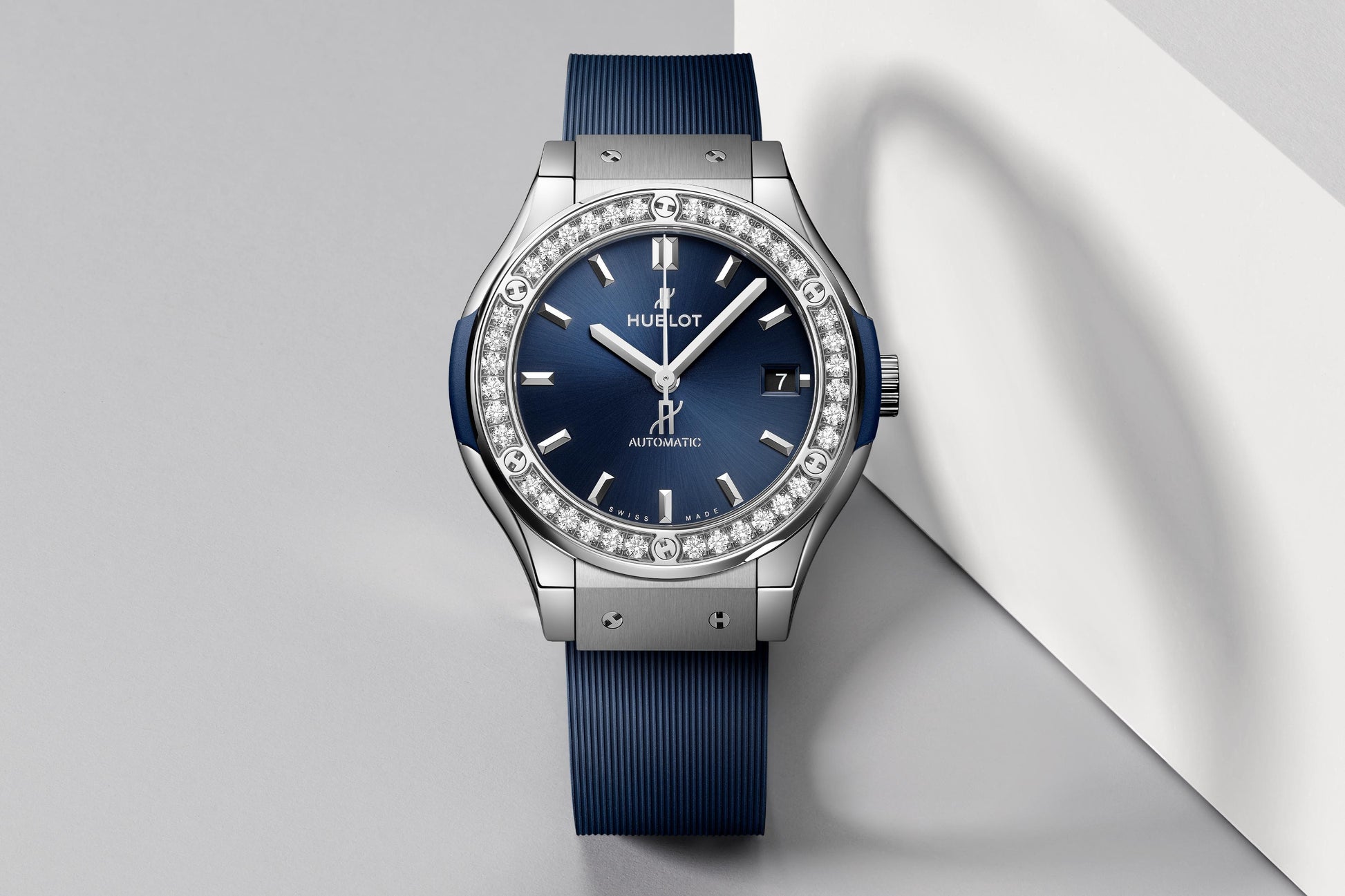 Classic Fusion Titanium Blue Diamonds 38 mm Watch