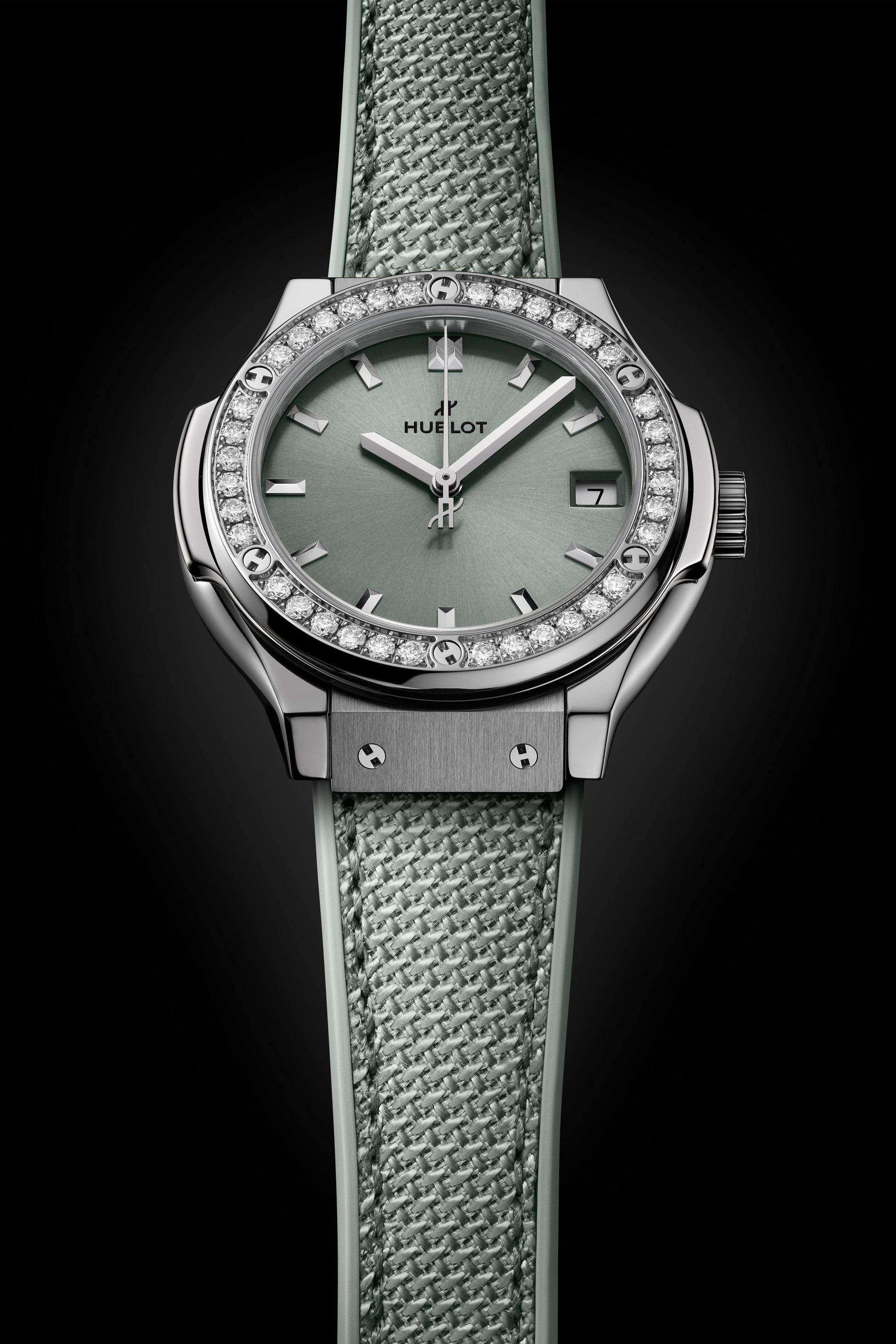 Classic Fusion Titanium Sage Green Diamonds 33 mm