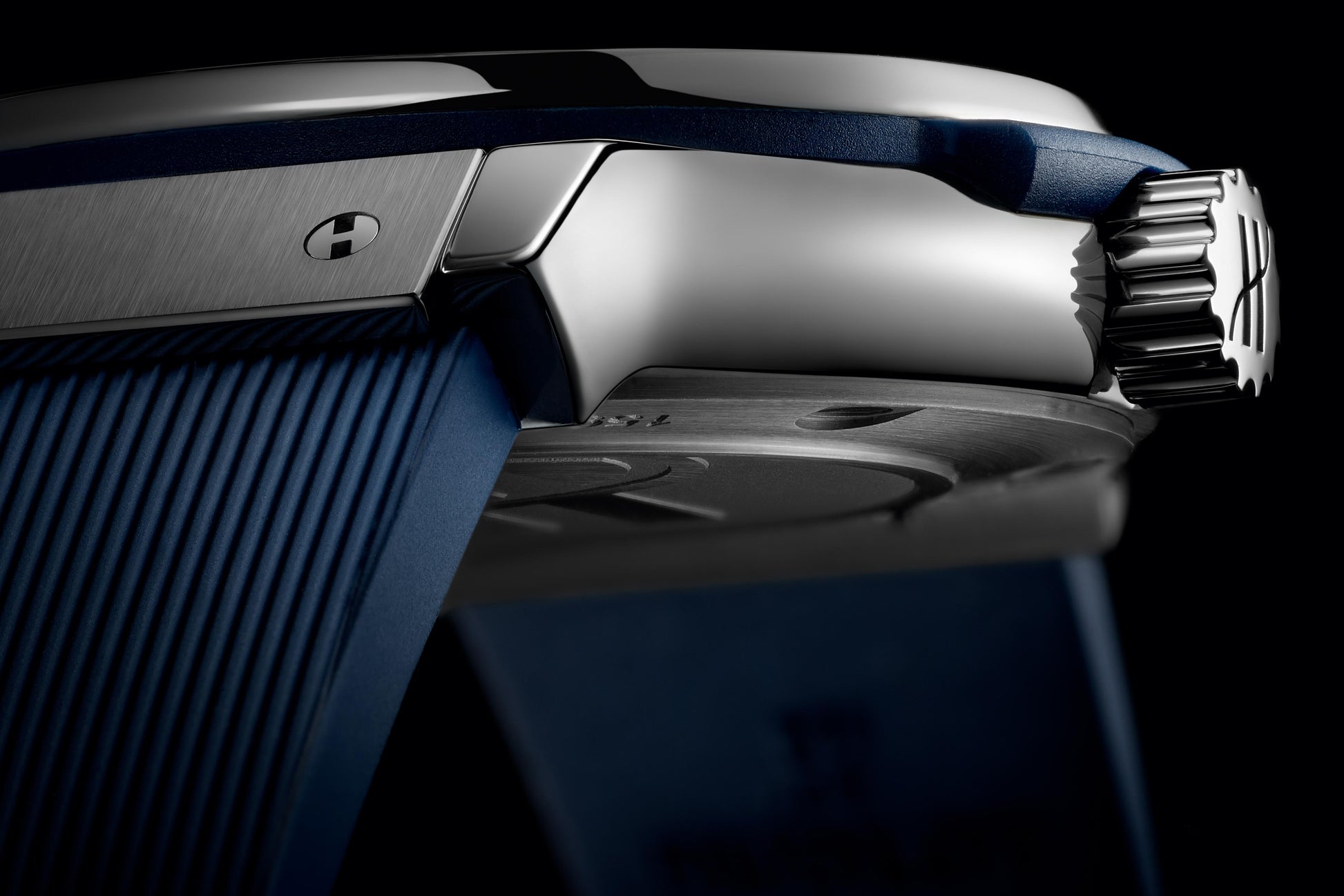 Classic Fusion Titanium Blue Quartz Watch