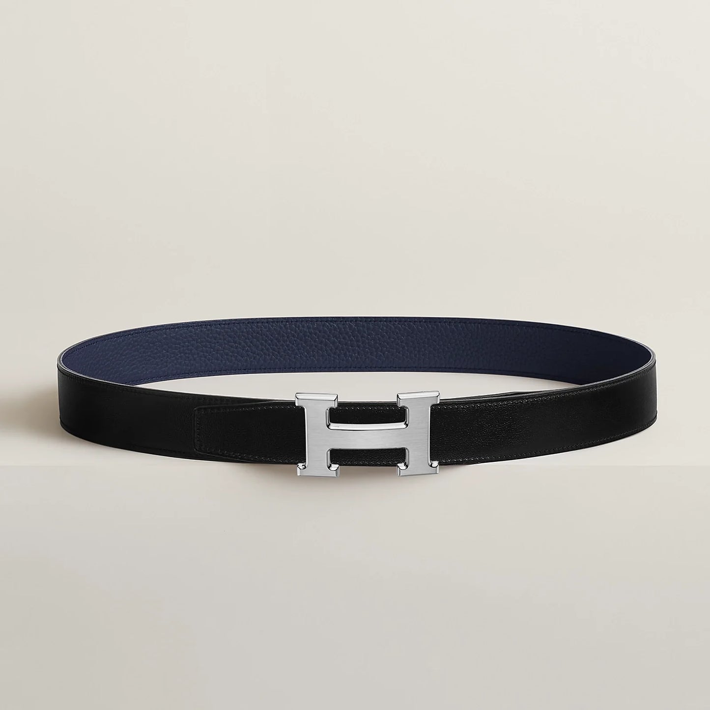 NOIR / GOLD-BLEU MARINE / ÉCORCE H BELT BUCKLE & REVERSIBLE LEATHER STRAP 32 MM