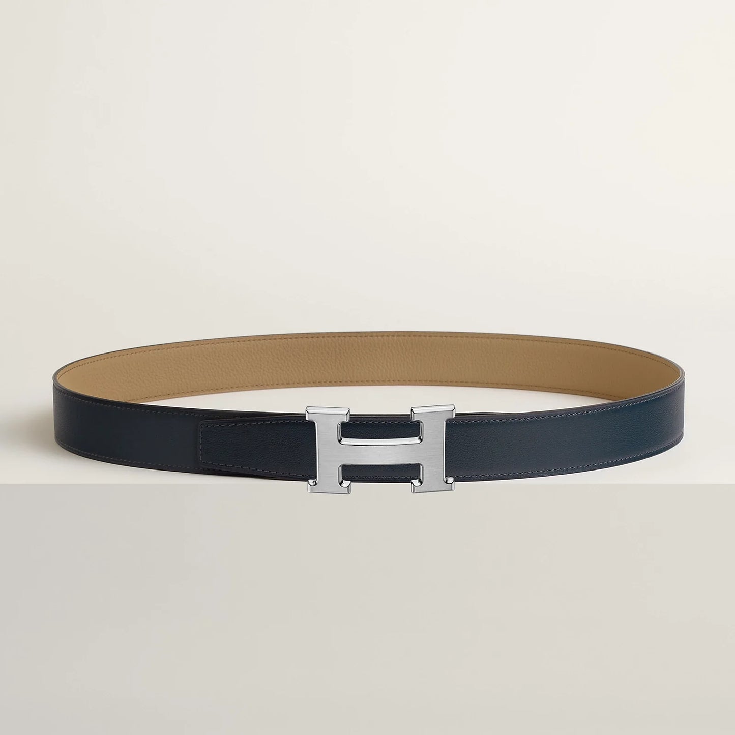 NOIR / GOLD-BLEU MARINE / ÉCORCE H BELT BUCKLE & REVERSIBLE LEATHER STRAP 32 MM