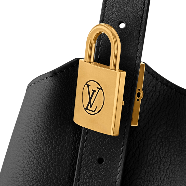 Louis Vuitton Low Key Hobo MM