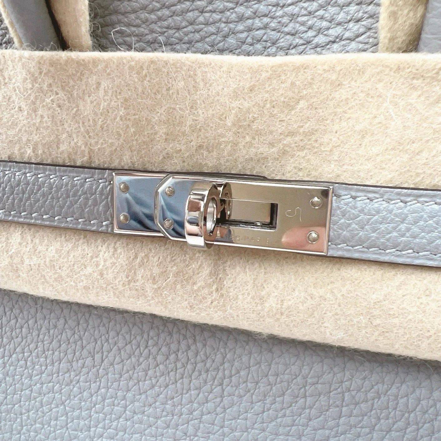 Hermes Birkin 25 Togo 4Z Gris Mouette 01