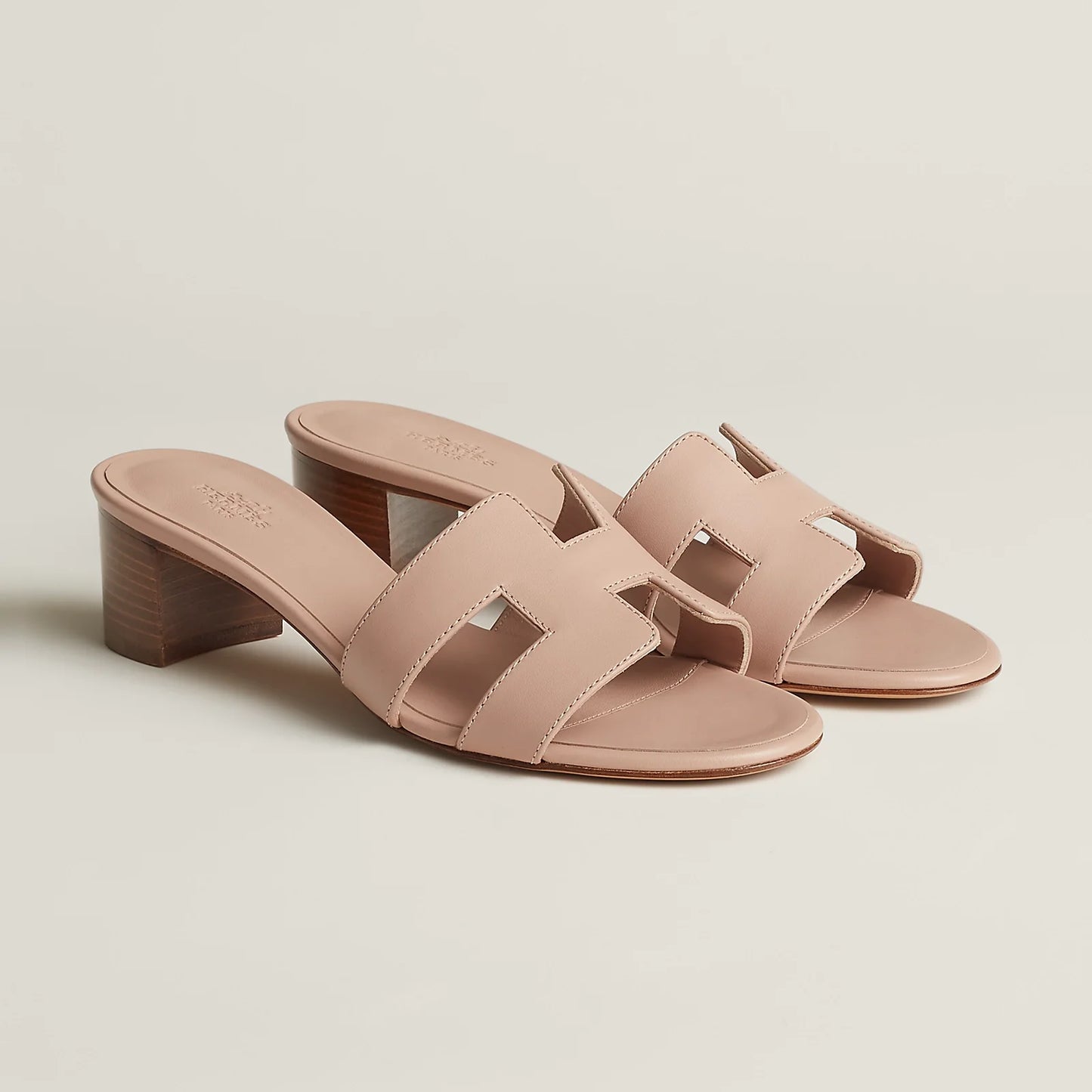 Noir - Rouge Tomette Oasis Sandal
