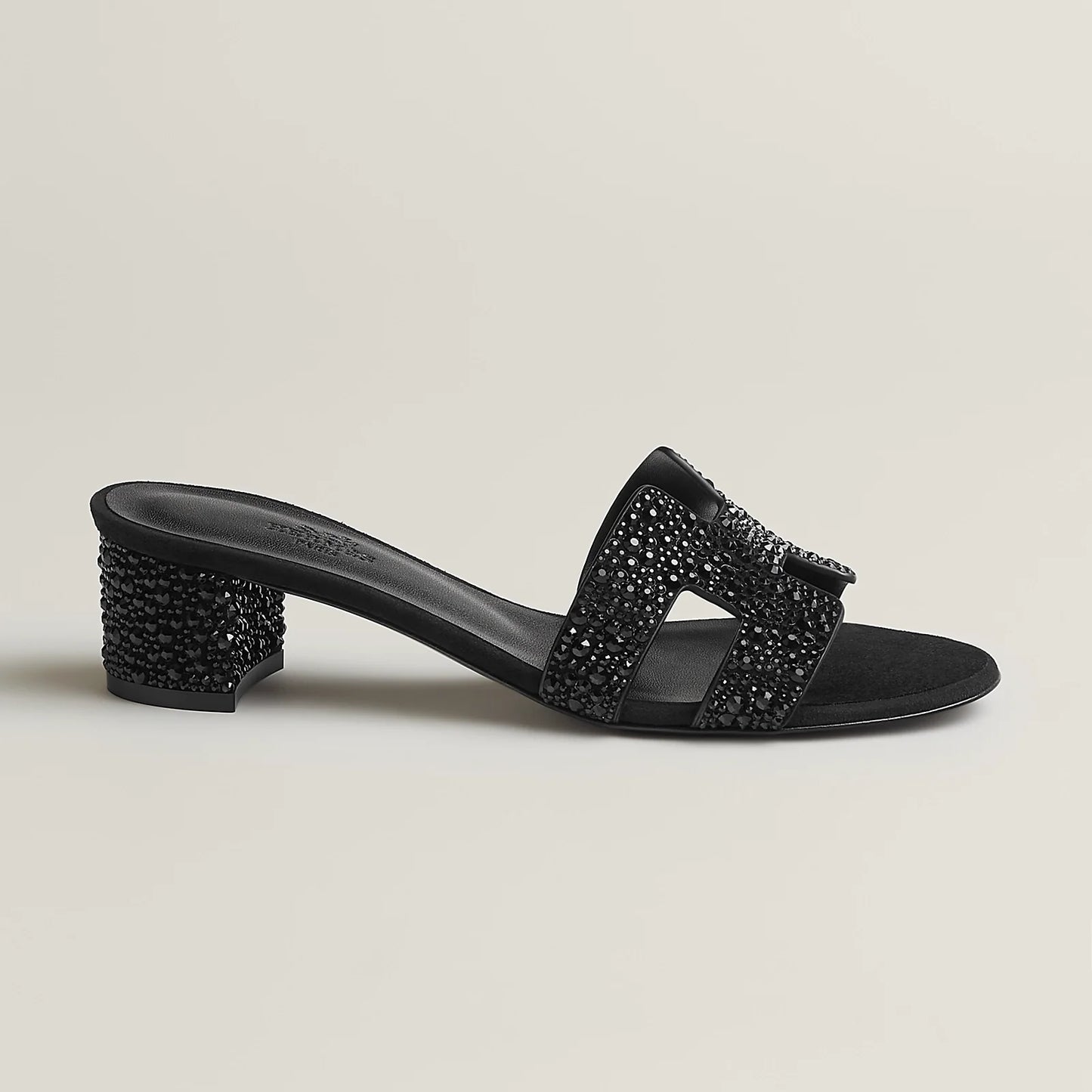 Noir Oasis Sandal