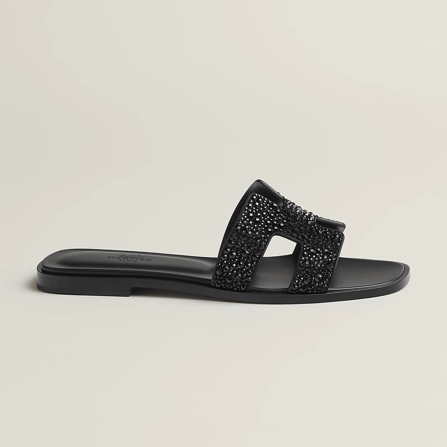 Noir Oran sandal